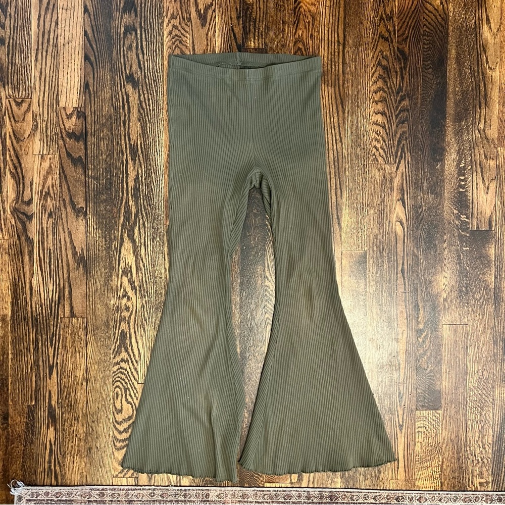 Aerie Ribbed Flare Pants in Olive